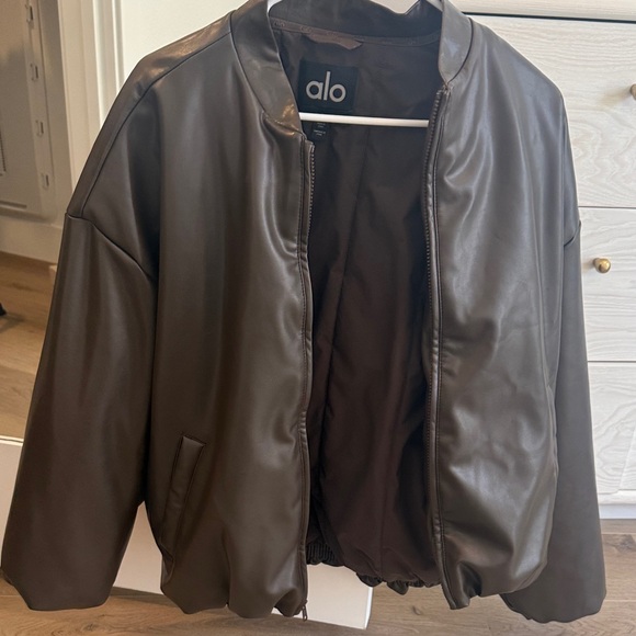 ALO Yoga Women’sDark Brown Bomber Jacket - Picture 2 of 8